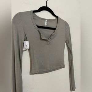 Sundays Best Women's Long Sleeve Ribbed Henley Crop Top - Taupe